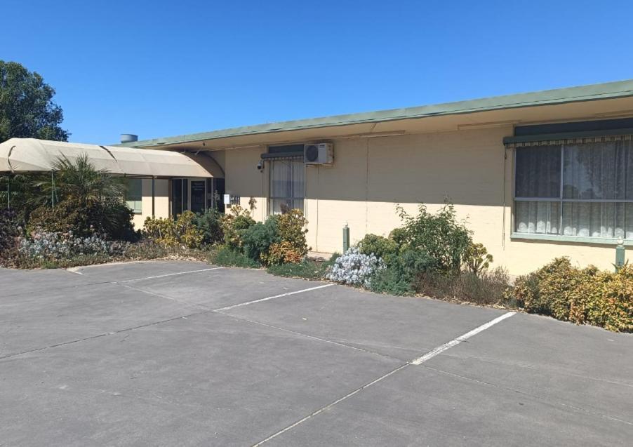 Lazy River Motor Inn Swan Hill Extérieur photo